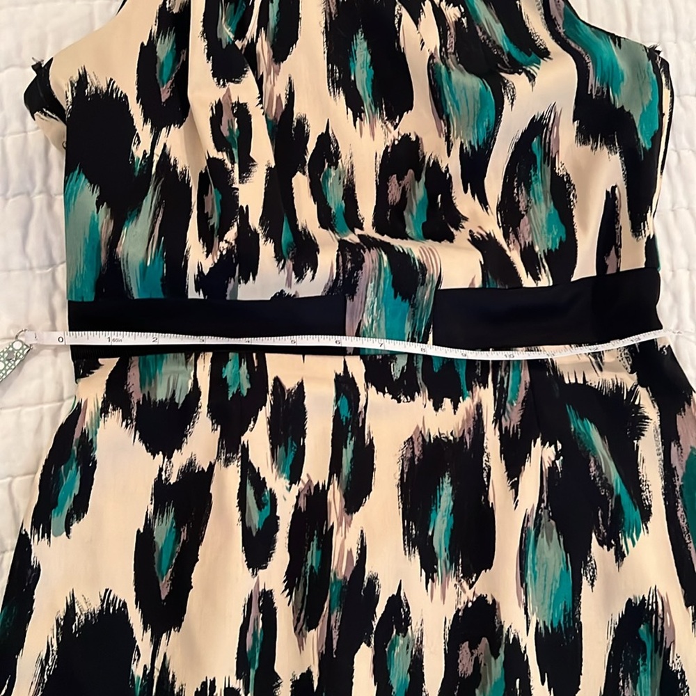 Dress - Picture 5 of 8